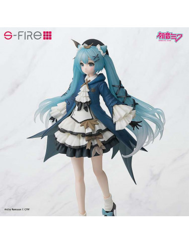 HATSUNE MIKU AUTUMN OUTING S-FIRE FIGURE