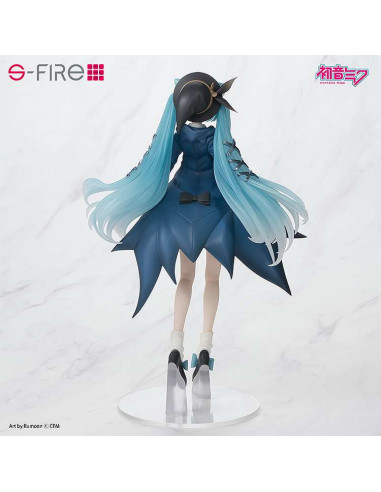 HATSUNE MIKU AUTUMN OUTING S-FIRE FIGURE