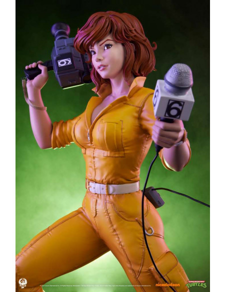 TMNT APRIL O'NEIL 1:4 STATUE