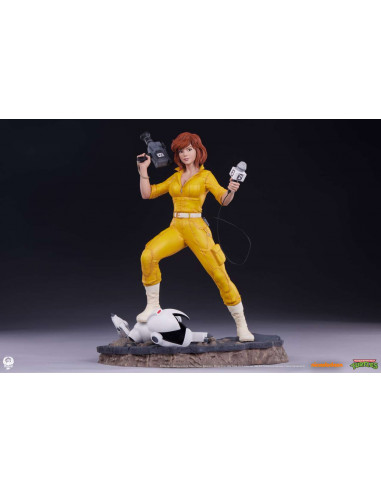 TMNT APRIL O'NEIL 1:4 STATUE