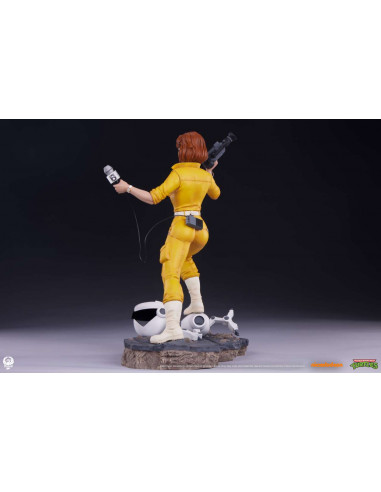 TMNT APRIL O'NEIL 1:4 STATUE