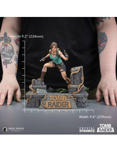 TOMB RAIDER LARA CROFT 24CM PVC STATUE 2