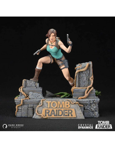 TOMB RAIDER LARA CROFT 24CM PVC STATUE