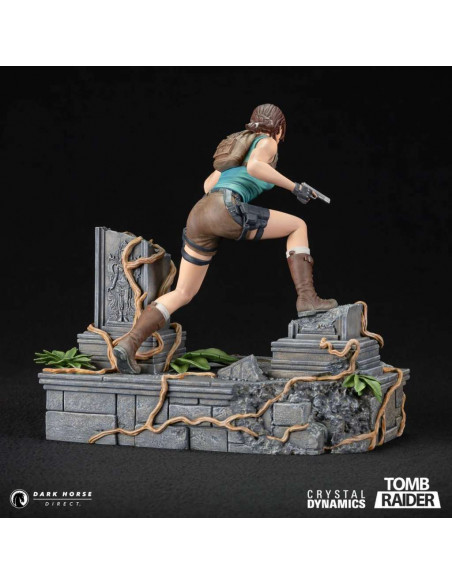 TOMB RAIDER LARA CROFT 24CM PVC STATUE