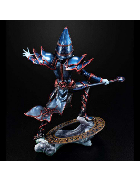 YUGIHO DUEL MONSTERS BLACK MAGICIAN STAT