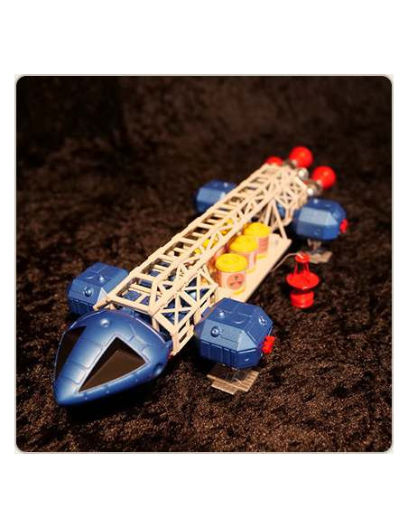 SPACE 1999 RETRO VERSION EAGLE