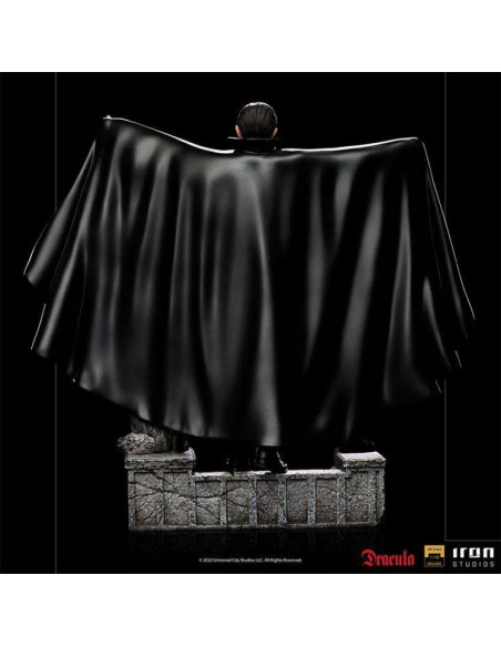 UNIVERSAL MONSTERS DRACULA 1/10 DLX STAT