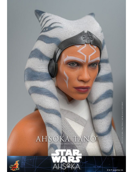 Star Wars: Ahsoka Action Figure 1/6 Ahsoka Tano 28 cm