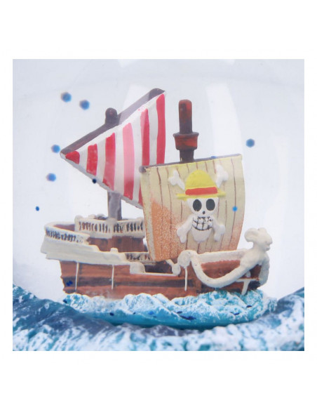 One Piece Snow Globe Going Merry 17 cm