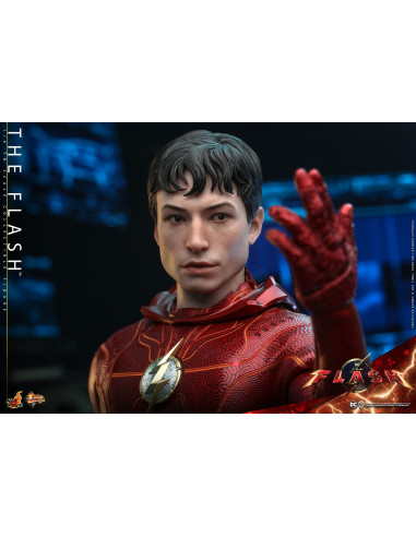 DC THE FLASH Ezra Miller as Barry Allen Action Figure Hot Toys Sideshow MMS713
