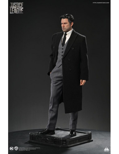 Justice League Statue 1/4 Bruce Wayne (Ben Affleck) 51 cm