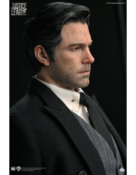 Justice League Statue 1/4 Bruce Wayne (Ben Affleck) 51 cm