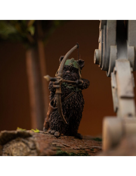 Star Wars Demi Art Scale Statue 1/20 AT-ST and Chewbacca 53 cm