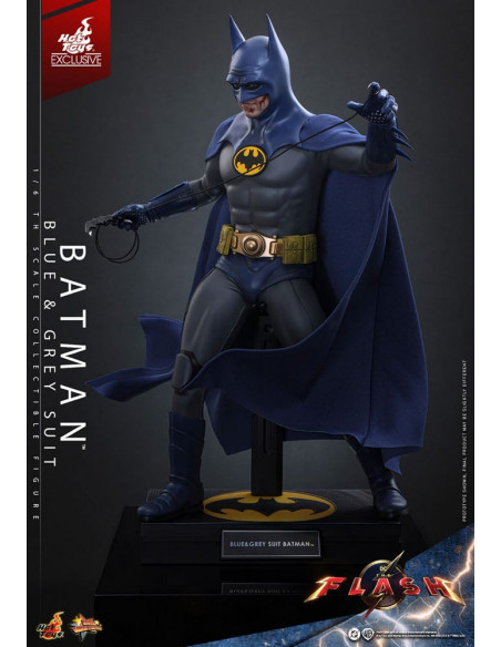 The Flash Movie Masterpiece Action Figure 1/6 Batman (Blue & Grey Suit) Limited Edition Hot Toys Exclusive 30 cm