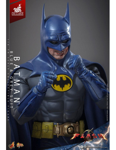 The Flash Movie Masterpiece Action Figure 1/6 Batman (Blue & Grey Suit) Limited Edition Hot Toys Exclusive 30 cm
