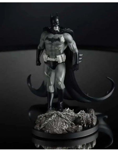 DC DIRECT BATMAN BLACK & WHITE BY BJORN BARENDS STATUE