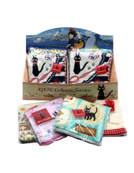 KIKI DELIVERY SERVICE 25×25 TOWELS DISPLAY (10)