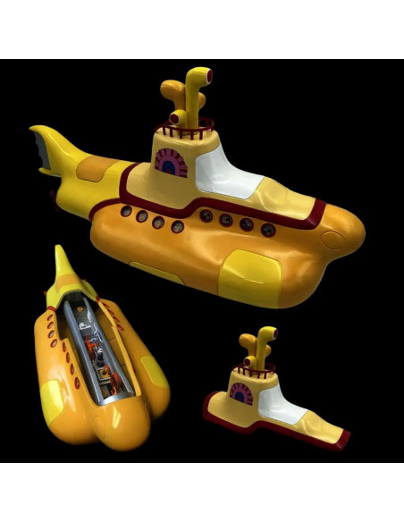 THE BEATLES YELLOW SUBMARINE STUDIO SCALE MODEL