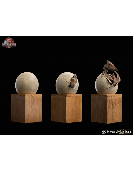 Jurassic Park 30th Ann Pteranodon Hatching Elite Creature Colletibles Statue 1:2