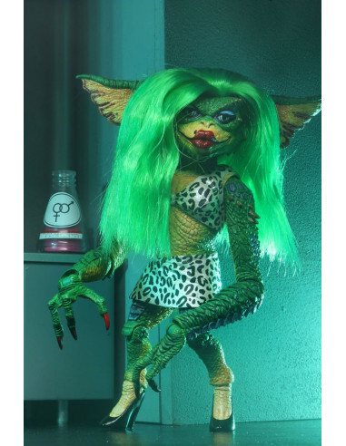 Gremlins 2 Ultimate Action Figure Greta 15 cm