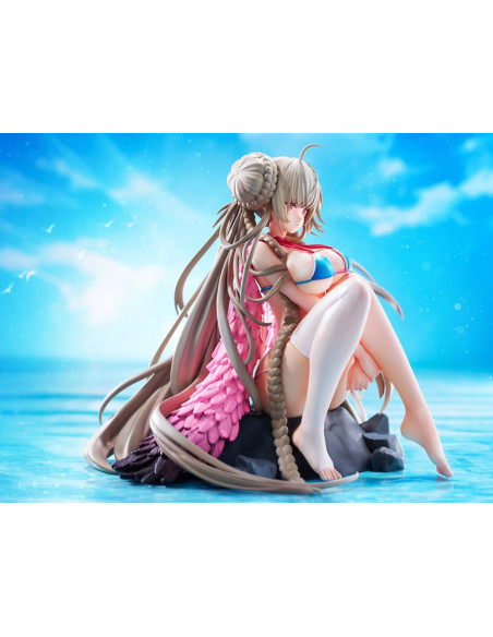 Azur Lane PVC Statue 1/7 Formidable The Lady of the Beach Ver. 16 cm