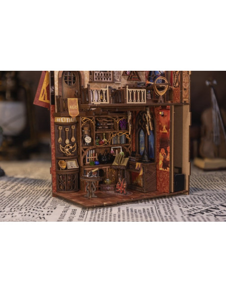 Book Nook Flame Common Room 23 x 11 cm