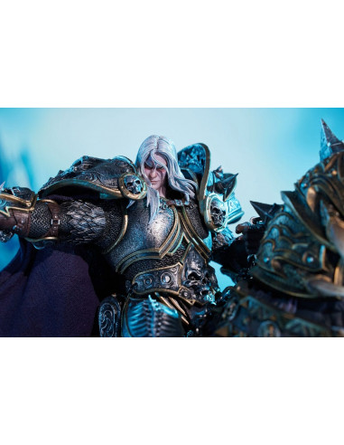 World of Warcraft Statue The Lich King & Invincible 68 cm