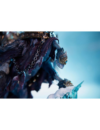 World of Warcraft Statue The Lich King & Invincible 68 cm