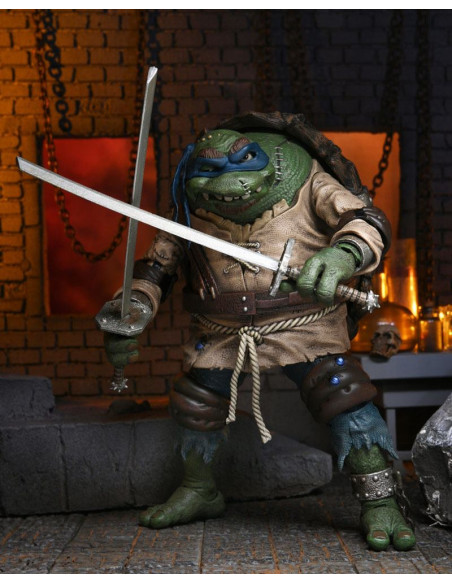 Universal Monsters x Teenage Mutant Ninja Turtles Action Figure Ultimate Leonardo as The Hunchback 18 cm