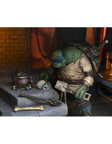 Universal Monsters x Teenage Mutant Ninja Turtles Action Figure Ultimate Leonardo as The Hunchback 18 cm