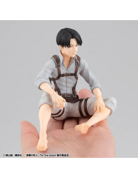 ATTACK ON TITAN PALM SIZE SQUAD CAPTAIN LEVI G.E.M. STATUE