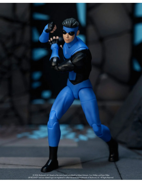 INVINCIBLE INVINCIBLE WITH KID OMNI MAN & CONQUEST LIMITED ACTION FIGURE SET(3)
