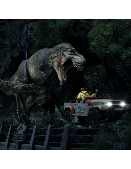Jurassic Park Demi Art Scale Statue 1/20 T-Rex Chase 30 cm
