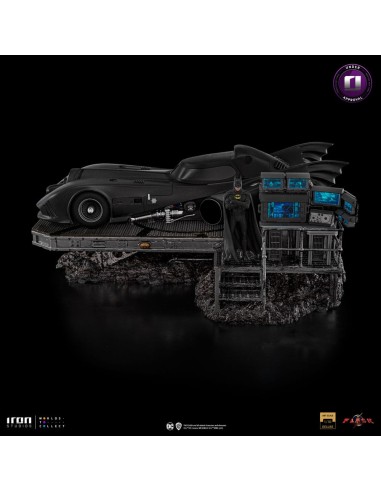 DC Comics Art Scale Deluxe Statue 1/10 The Flash Movie Batmobile 31 cm