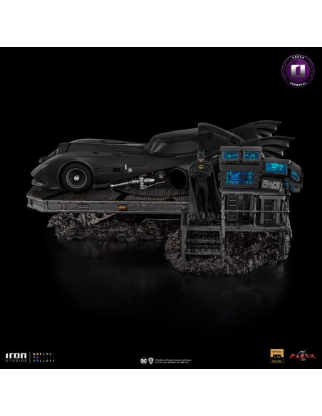 DC Comics Art Scale Deluxe Statue 1/10 The Flash Movie Batmobile 31 cm