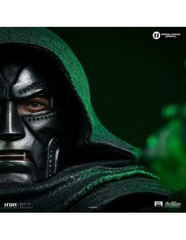 AVENGERS:DOOMSDAY DOCTOR DOOM 1/4 LEGACY REPLICA