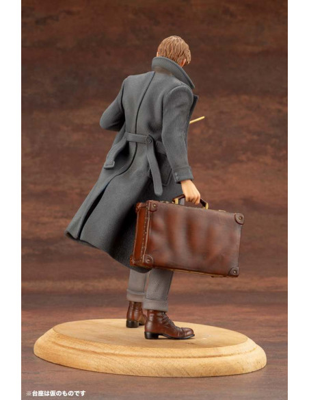 FB CRIMES GRINDELWALD SCAMANDER ARTFX+