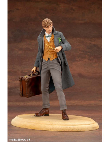 FB CRIMES GRINDELWALD SCAMANDER ARTFX+