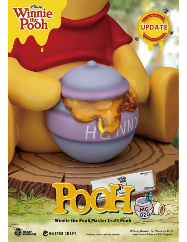 WINNIE THE POOH MASTER CRAFT STATUE