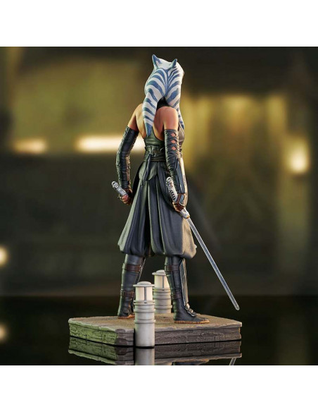 SW MANDALORIAN S2 AHSOKA STATUE