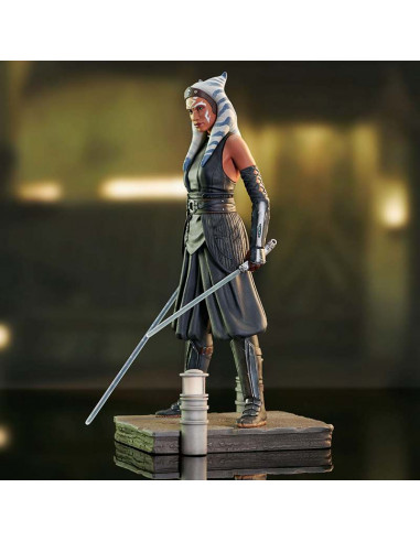 SW MANDALORIAN S2 AHSOKA STATUE