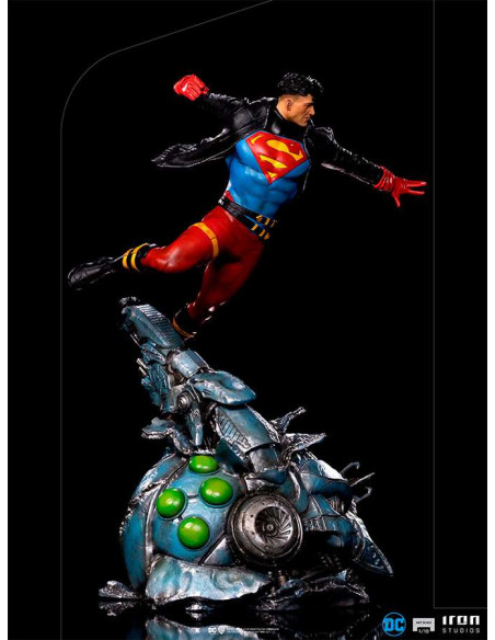 SUPERBOY DELUXE 1/10 ART STATUE