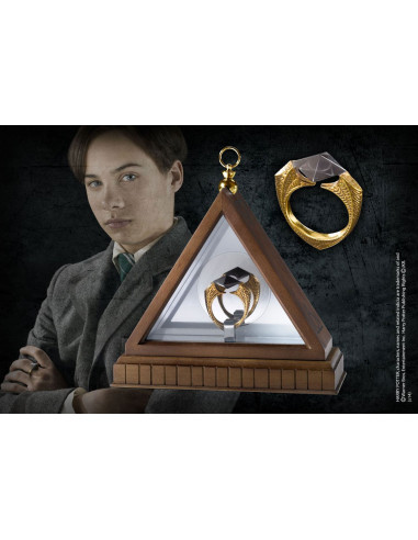 Harry Potter Replica 1/1 Lord Voldemort´s Horcrux Ring (gold-plated)