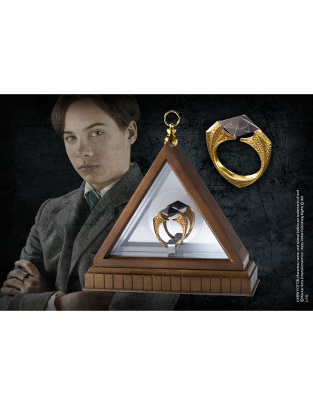 Harry Potter Replica 1/1 Lord Voldemort´s Horcrux Ring (gold-plated)