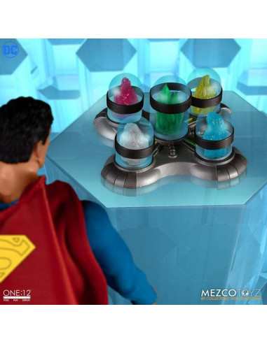 ONE:12 Collective Superman Classic Man of Steel Mtal BoxE Action Figure Mezco