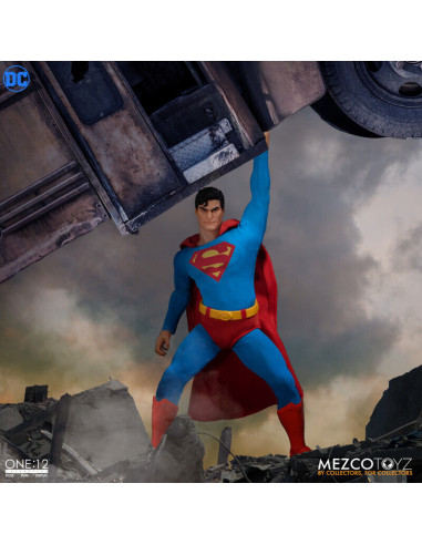 ONE:12 Collective Superman Classic Man of Steel Mtal BoxE Action Figure Mezco