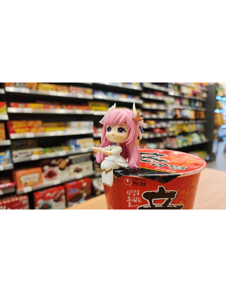 Goddess of Victory: Nikke Cup Noodle Holder PVC Statue Dorothy 9 cm