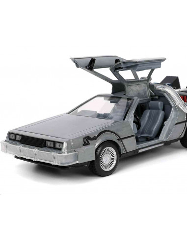 BTTF I DELOREAN DIE CAST 1:24 W LIGHTS