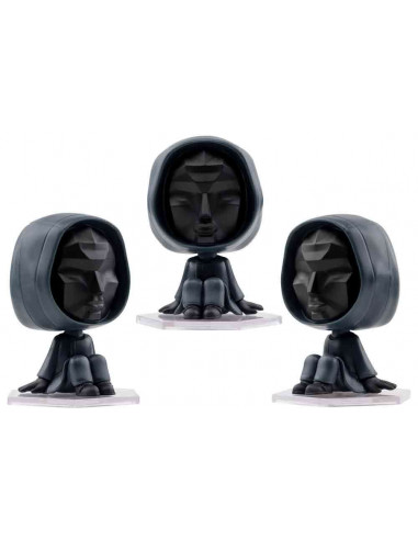 SQUID GAME BOBBLE HEAD DISPLAY (12)
